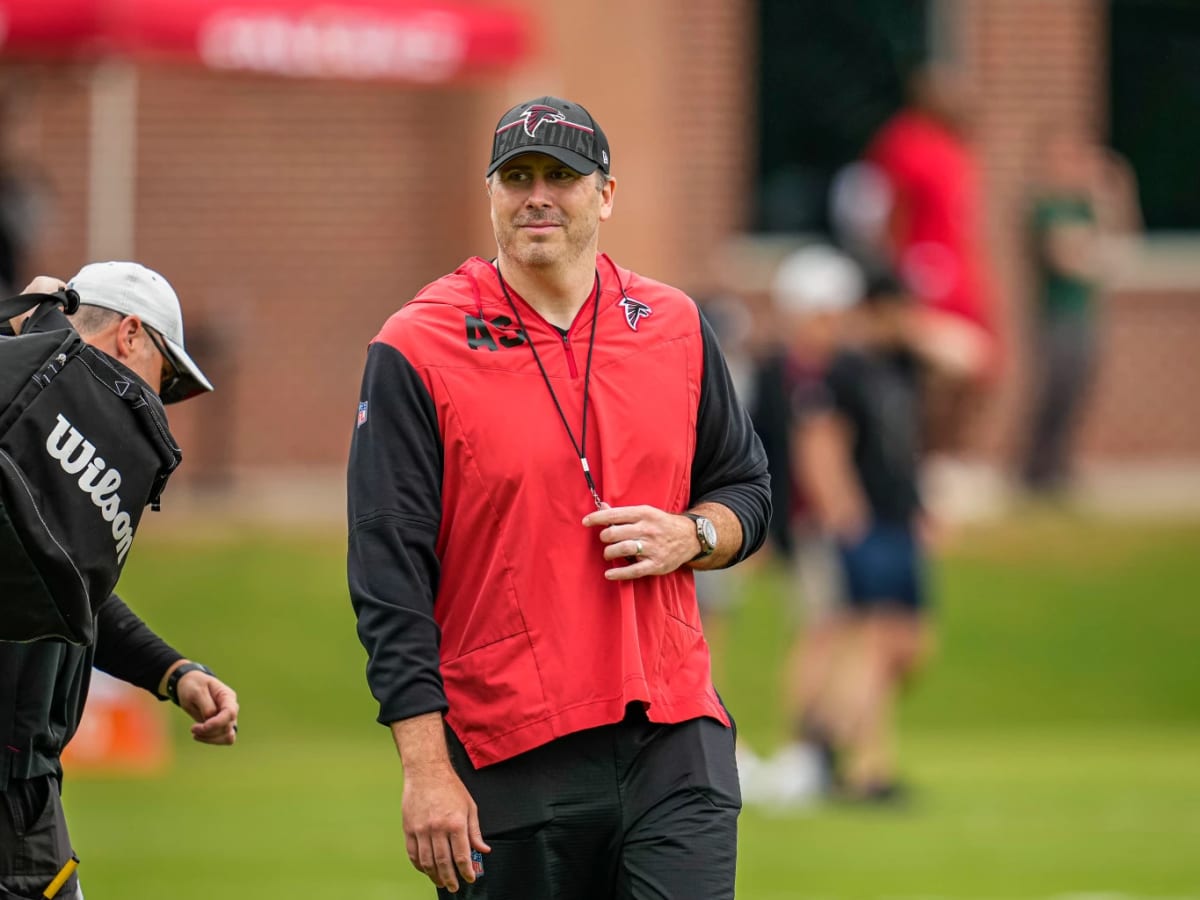 Raw Emotion!' Atlanta Falcons Coach Arthur Smith Reveals 3 Best Reactions  to Practice Squad Bids - Sports Illustrated Atlanta Falcons News, Analysis  and More