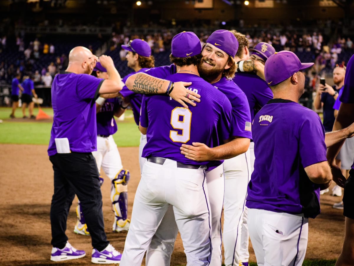 College World Series time, TV, streaming for LSU vs. Florida in Game 3