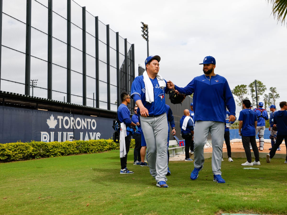 Blue Jays' Ryu pitching well, but there are warning signs in