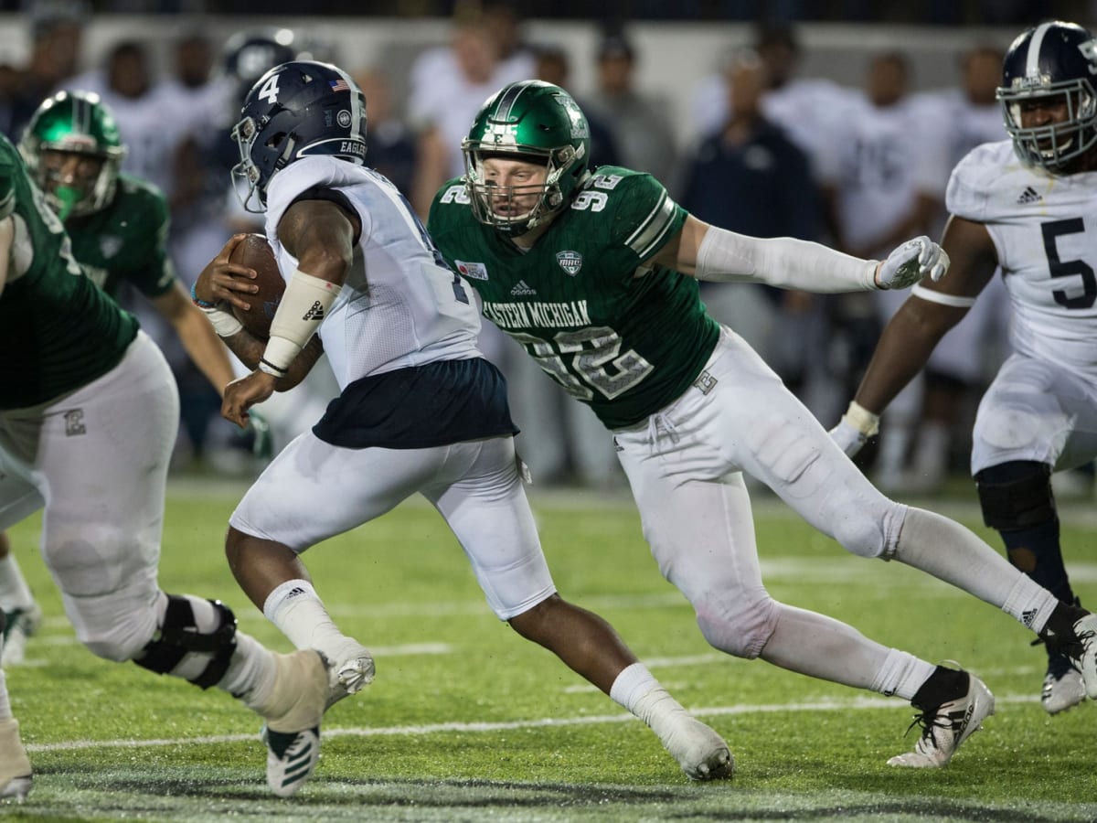 EMU's Maxx Crosby Takes Home Pro Bowl Defensive MVP Honor - Eastern  Michigan University Athletics