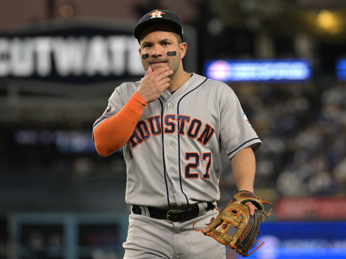 José Altuve has World Series in mind even after Astros' sign