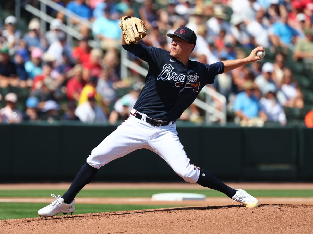 Photos: Braves have twin pitchers at minor league spring training