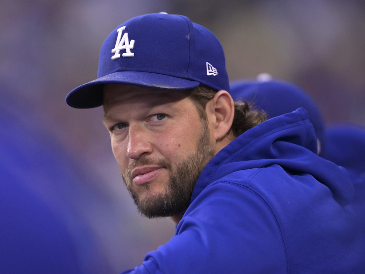 Dave Roberts Not Concerned About Clayton Kershaw Injury Scare