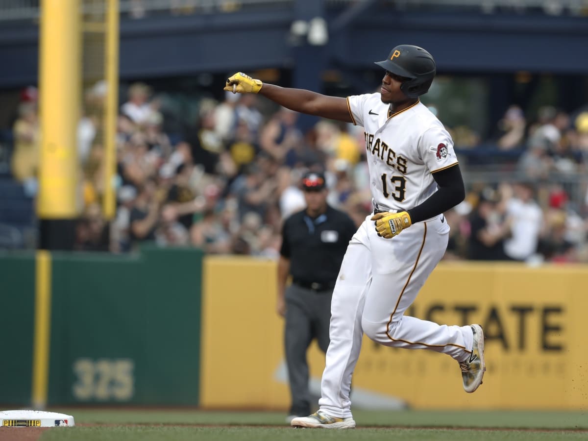 Pirates 3B Ke'Bryan Hayes placed on the 10-day IL with lower back