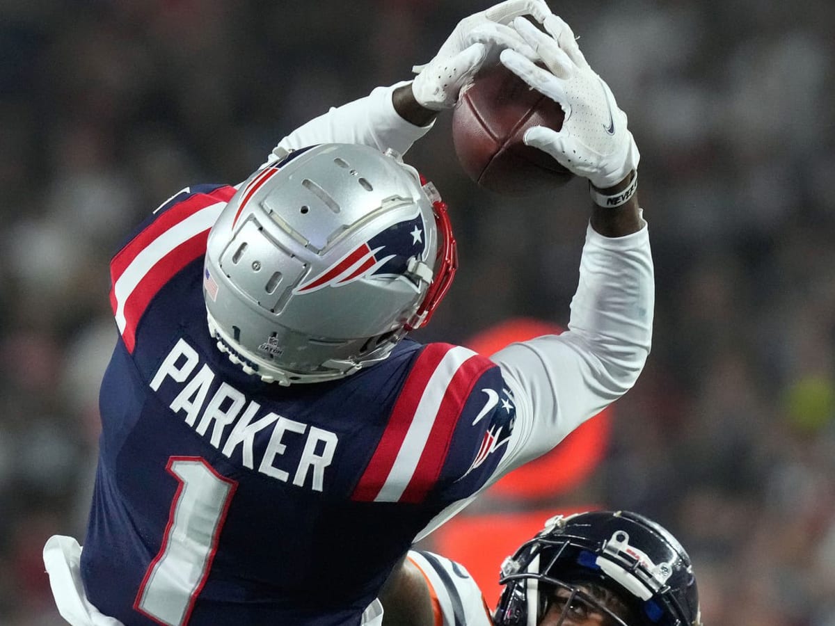 DeVante Parker Domino: Patriots Trade of N'Keal Harry Being 'Explored' by  New England - Sports Illustrated New England Patriots News, Analysis and  More