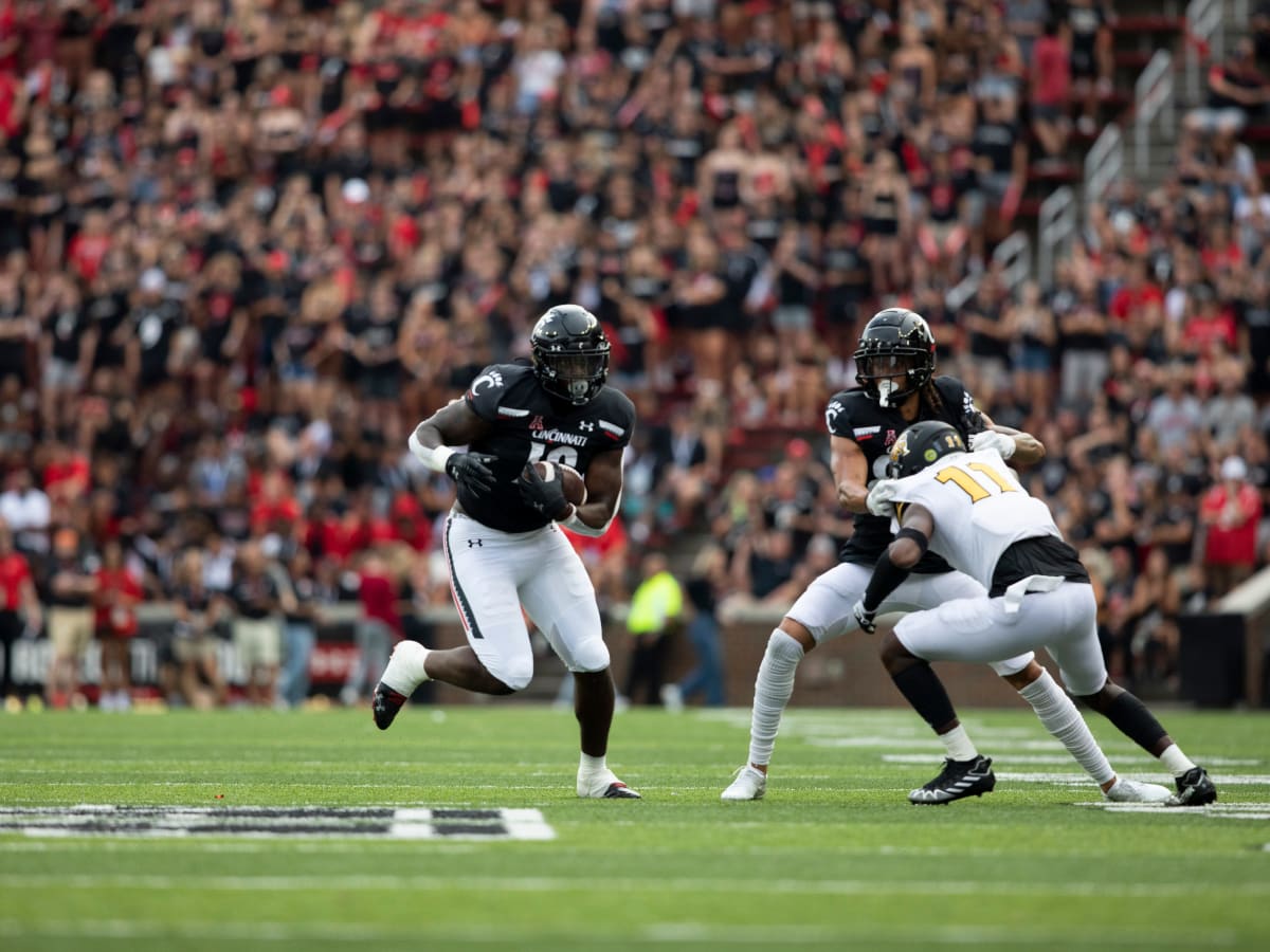 Three Positions to Watch as UC Football Kicks off 2022 Spring Practice -  All Bearcats