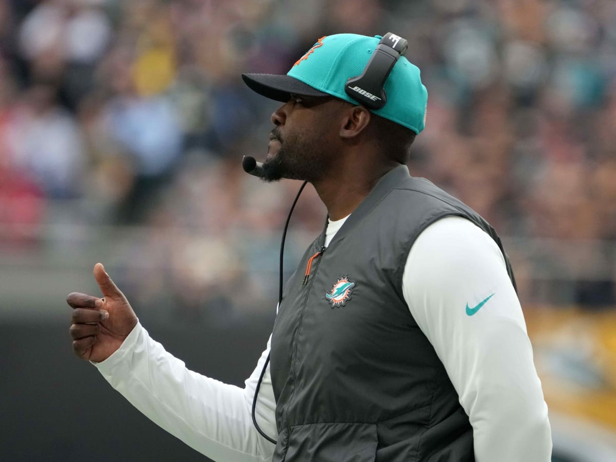 Former Dolphins coach Brian Flores joins Vikings as defensive coordinator