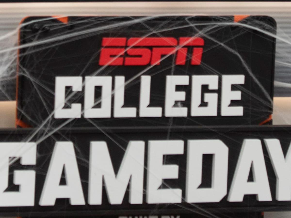 NBC Reportedly Poaching Top ESPN College Football Analyst - The