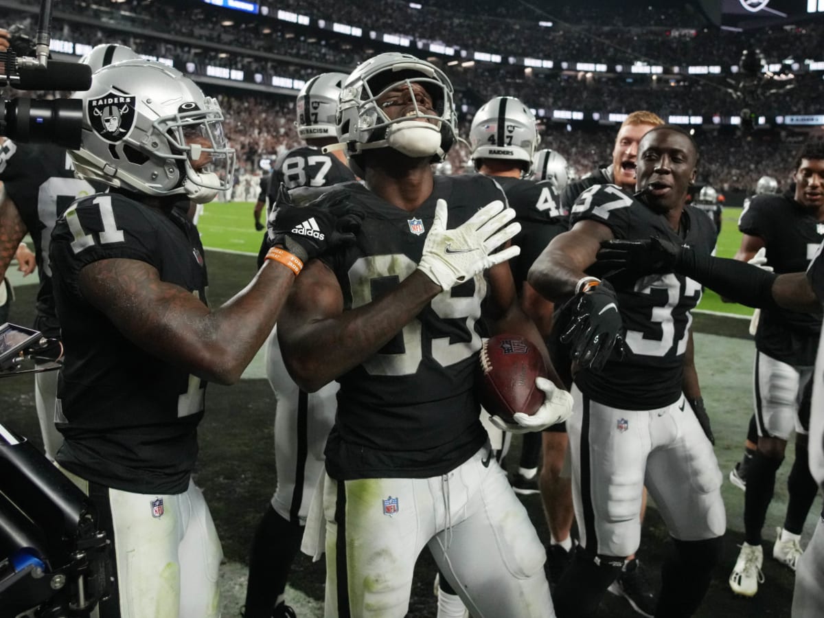 Saints vs Raiders Gameday Live