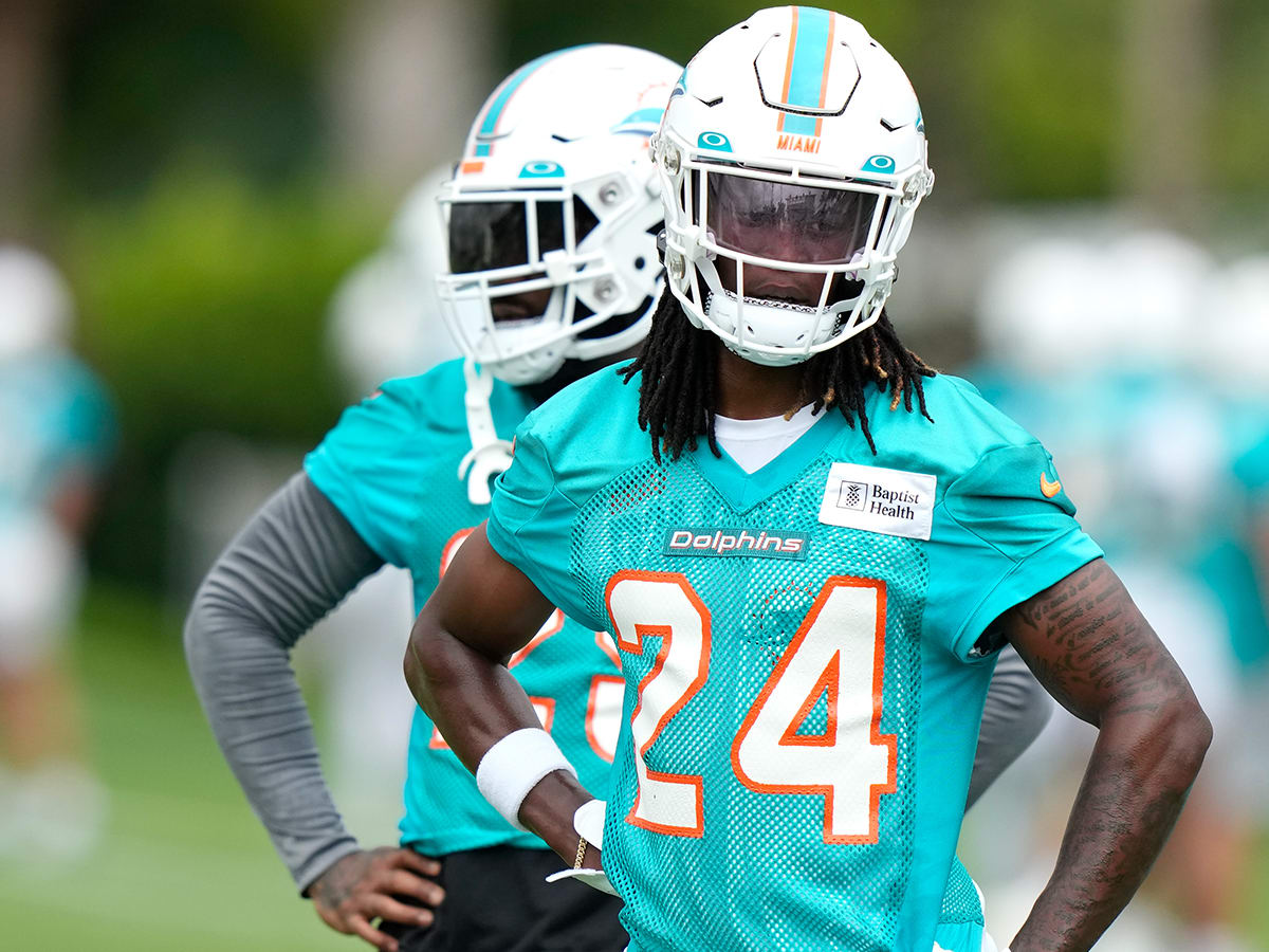 Dolphins' cornerback job is undecided, but rookie Cam Smith doing well