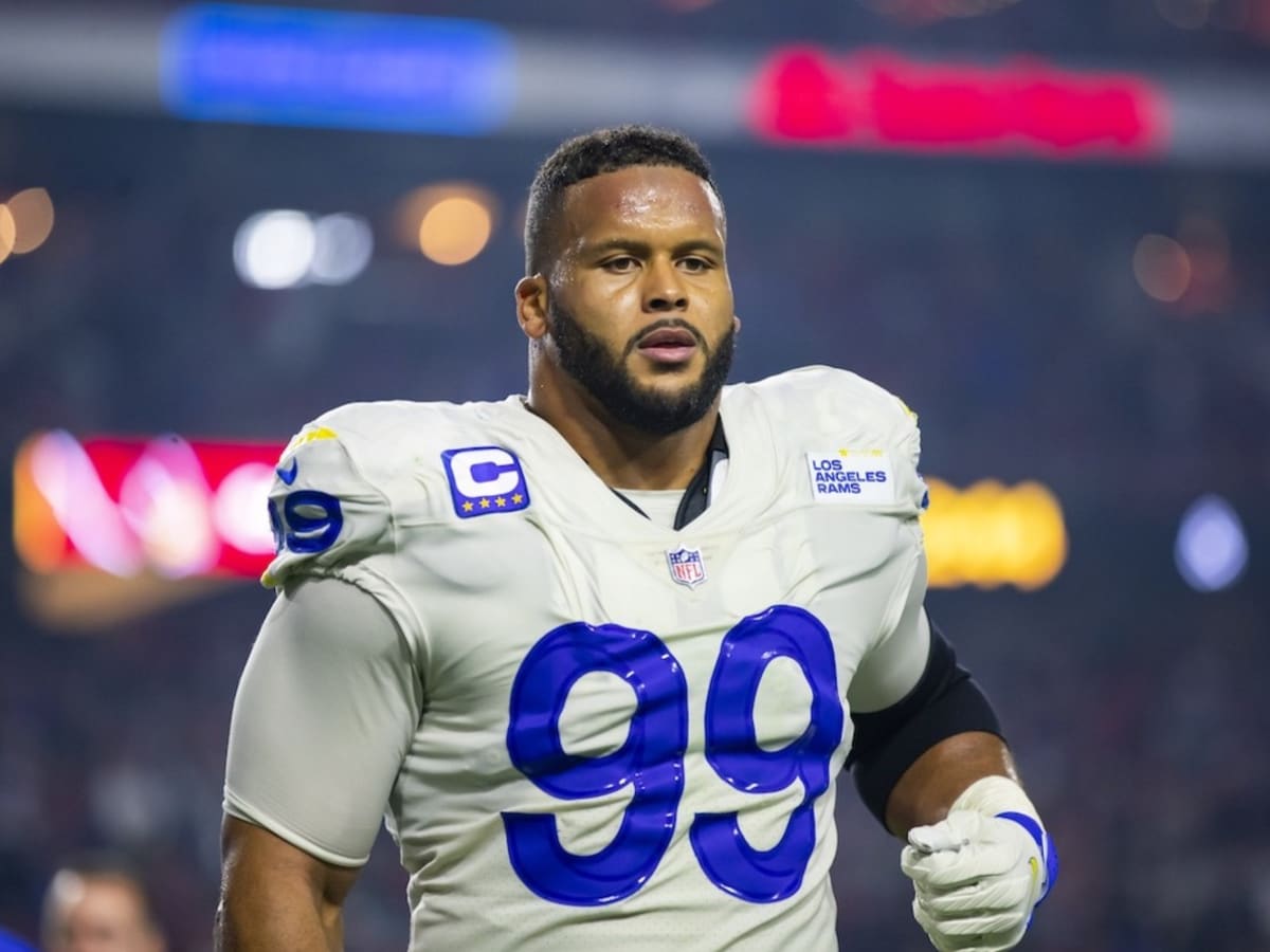 Steelers Depot 7⃣ on X: Oh, man, now yinz got Aaron Donald