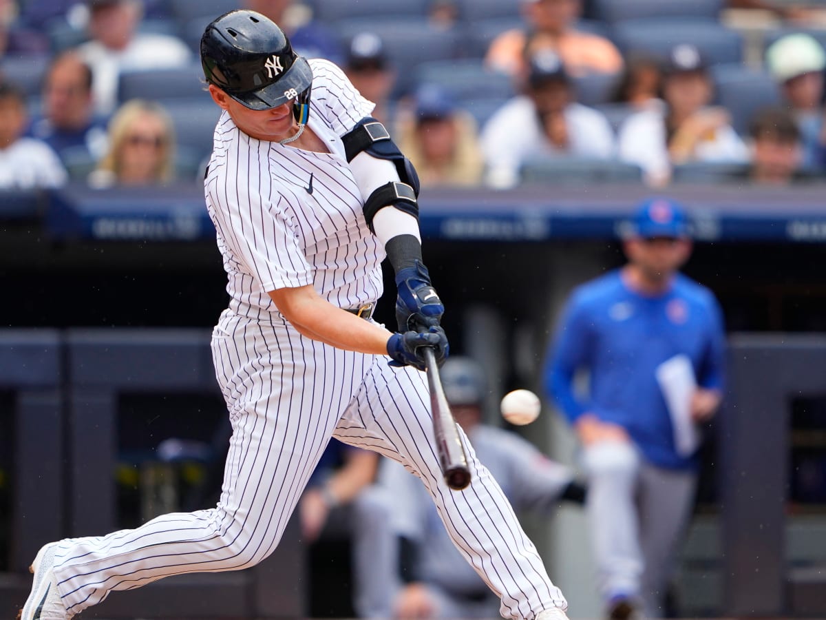 Yankees 3B Josh Donaldson thought he hit a HR; instead he got