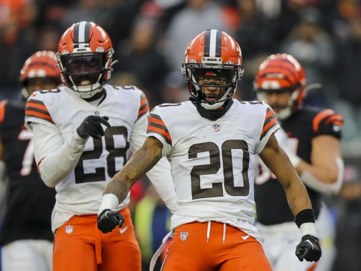 Browns CB Greg Newsome II weighs in via Twitter amid latest Northwestern  football allegations, Pat Fitzgerald's firing 