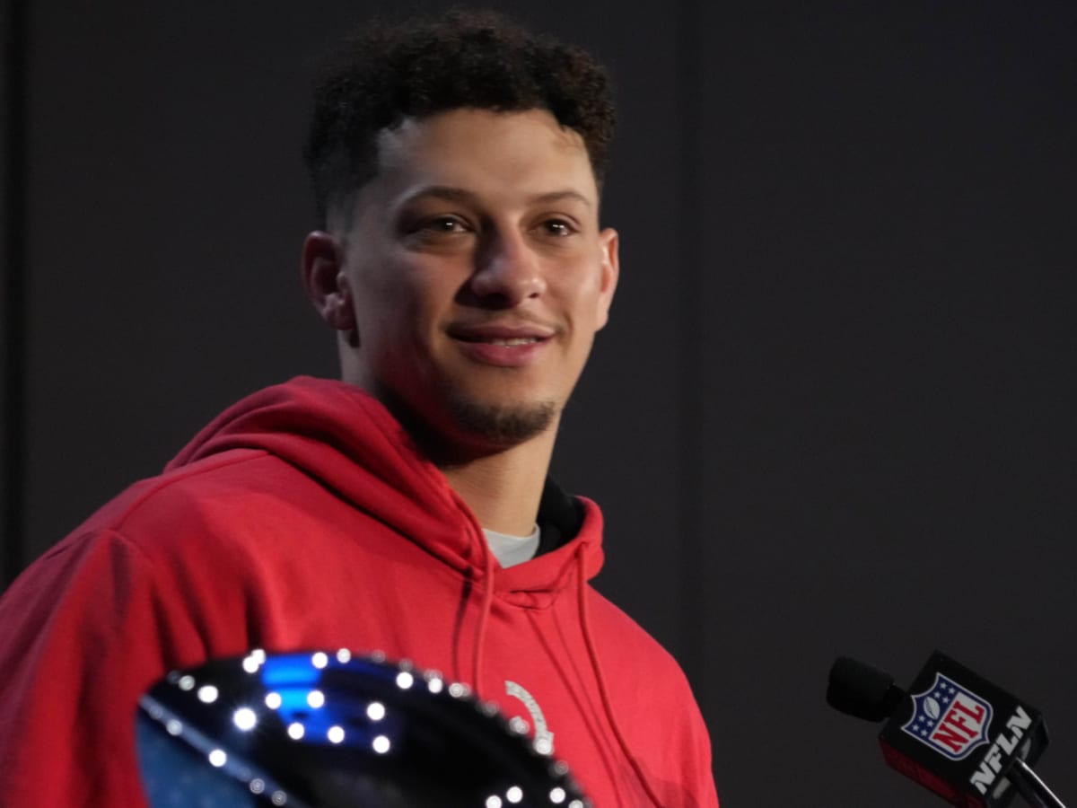 Patrick Mahomes built incredible mansion with football field, Par