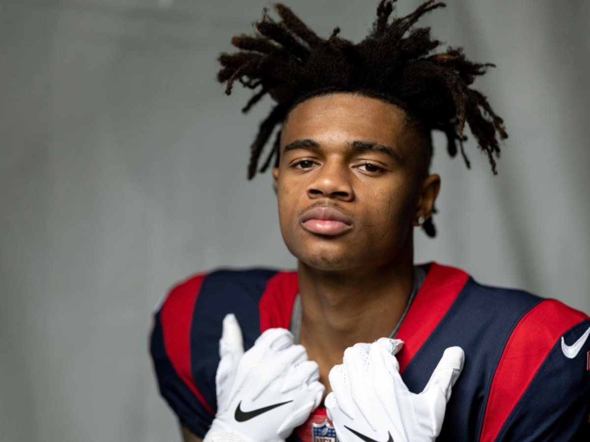 Naturally Nervous!' Houston Texans Rookie Tank Dell Reveals Highlight  Mindset in Debut - Sports Illustrated Houston Texans News, Analysis and More