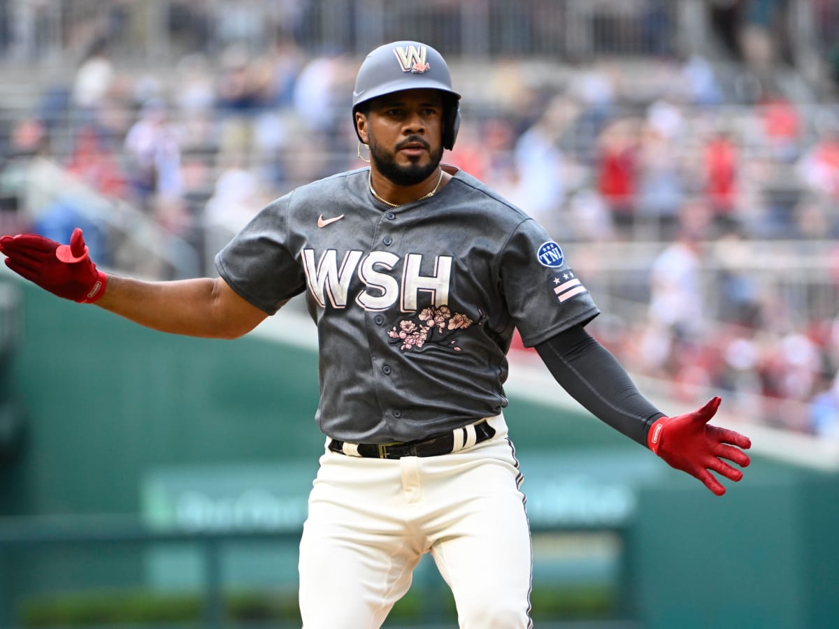 Washington Nationals Searching For Outfielder? Rumors Mention B.J.