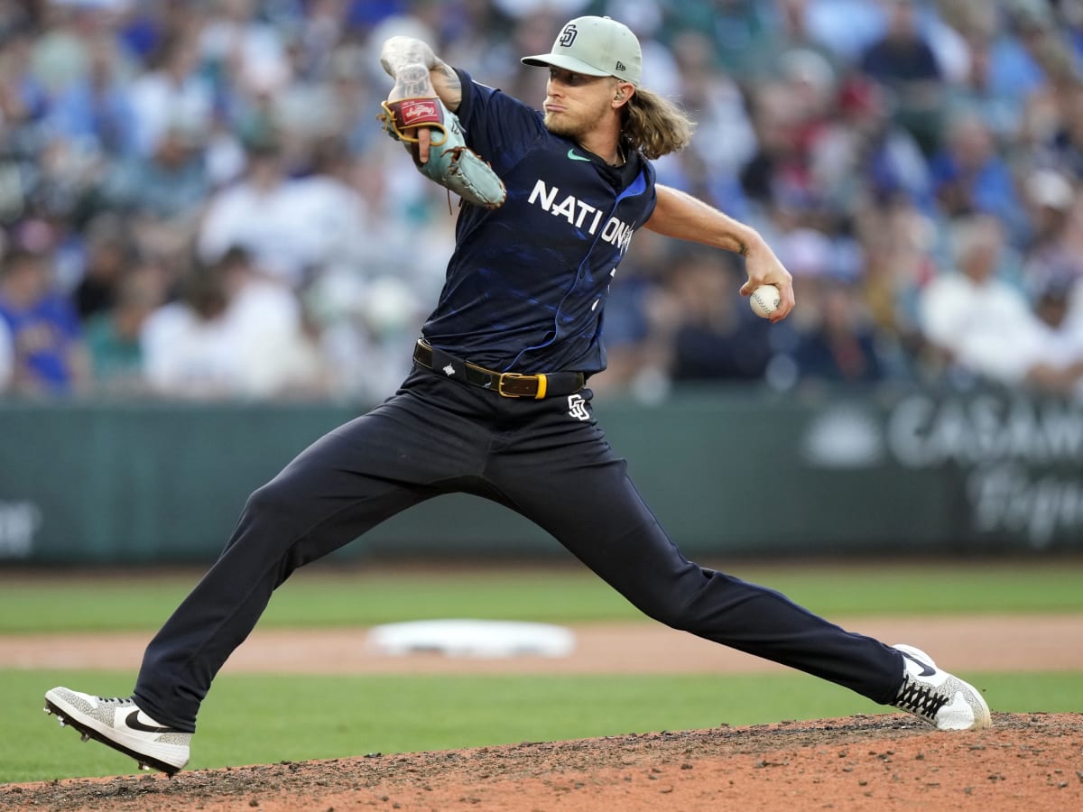 Should the Padres attempt to extend Josh Hader?