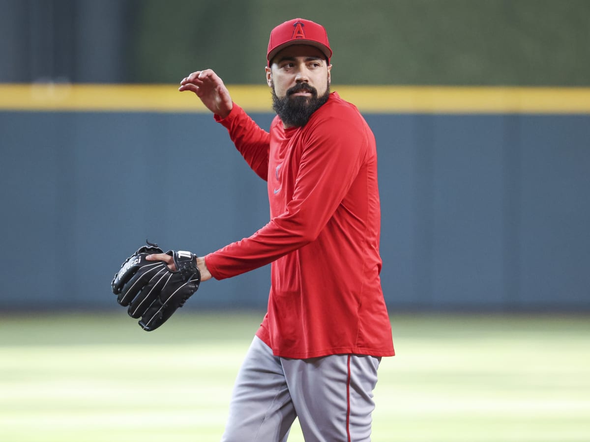 Angels keep Anthony Rendon on active roster for now – Orange