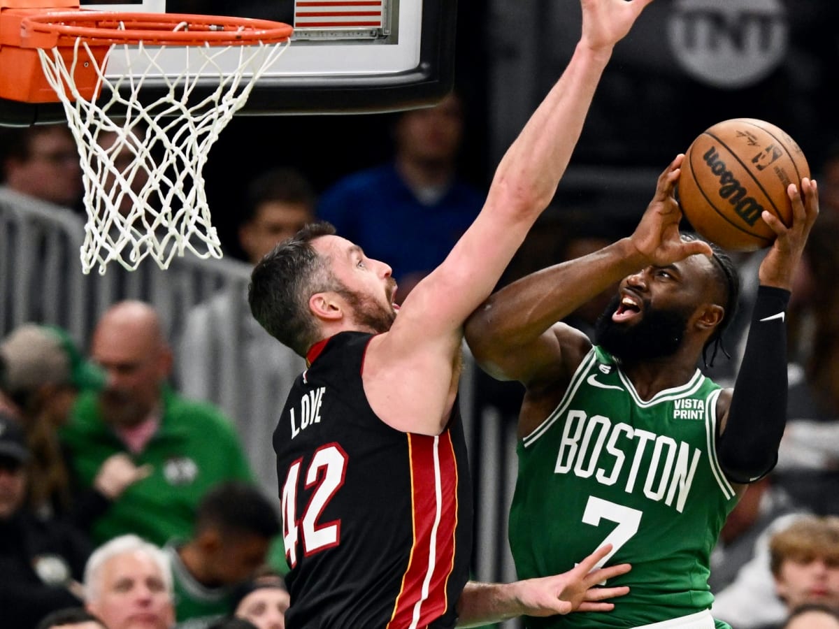 Jaylen Brown, Celtics agree to 5-year supermax deal worth up to $304  million, biggest in NBA history