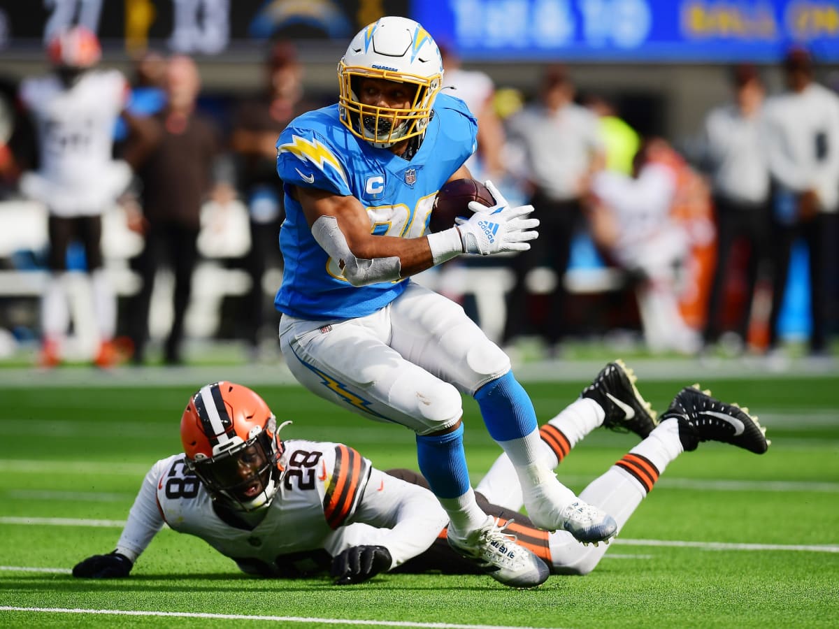 Raiders' Star RB Could Spell Trouble for Chargers Defense in Upcoming  Divisional Clash - Sports Illustrated Los Angeles Chargers News, Analysis  and More