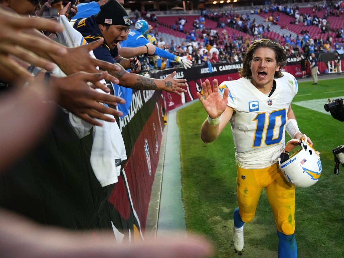 Chargers News: PFF Believes LA Should Urgently See This Free Agent  Offensive Lineman - Sports Illustrated Los Angeles Chargers News, Analysis  and More