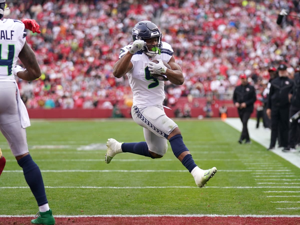 Analytics Expert: Seahawks' Walker not a 'stud,' surprising comp for Smith  - Seattle Sports