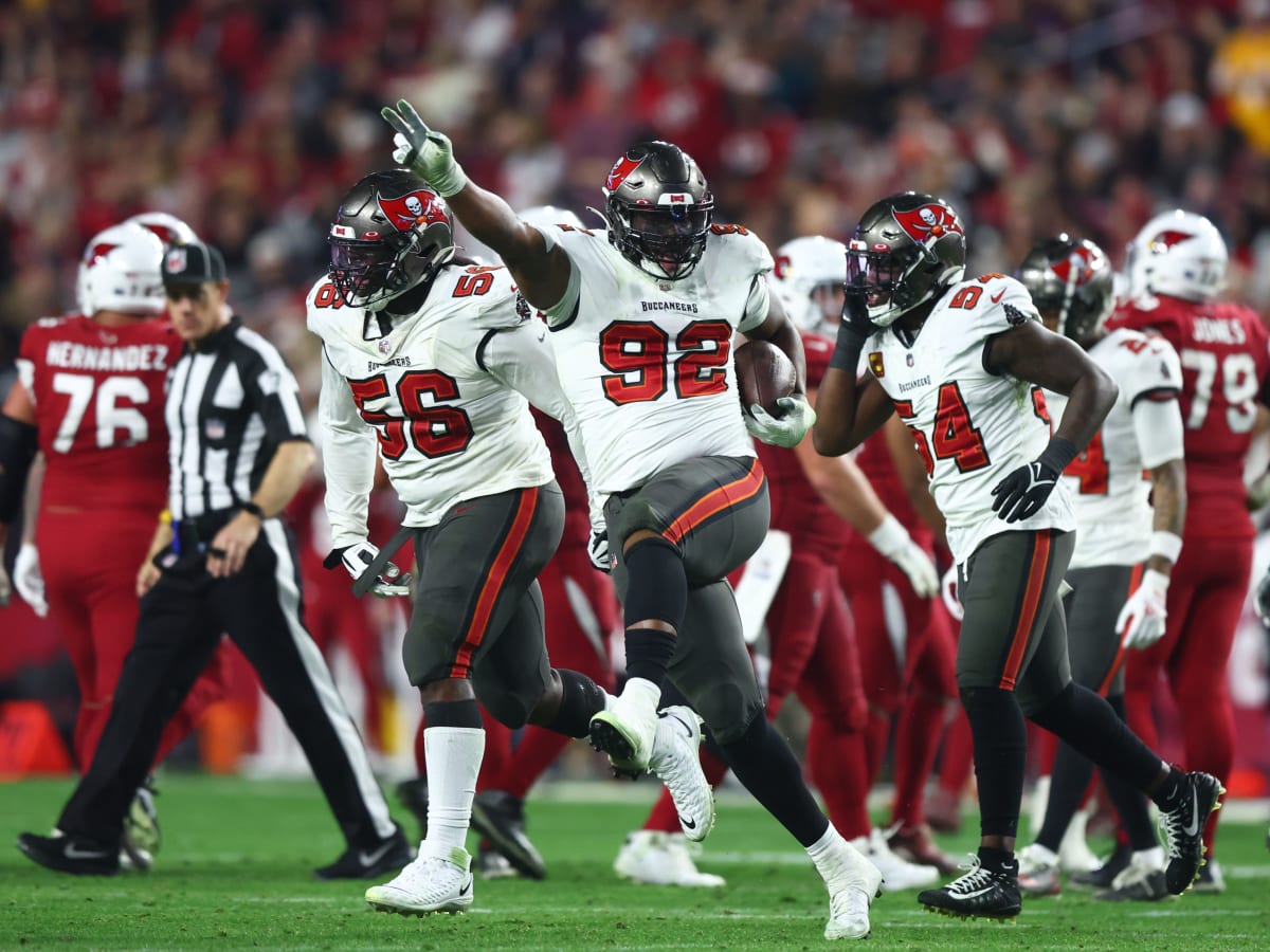 Bucs Veteran DL Says Goodbye To Tampa