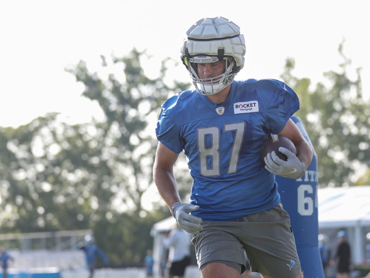 Detroit Lions' Jerry Jacobs breaks up a pass intended for