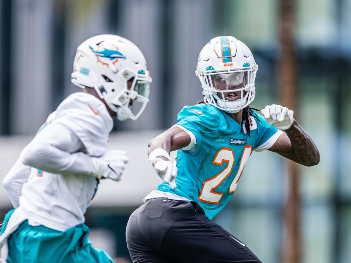 Cornerback Cam Smith gets praised by Miami Dolphins for "attacking  offseason" - Sports Illustrated Miami Dolphins News, Analysis and More