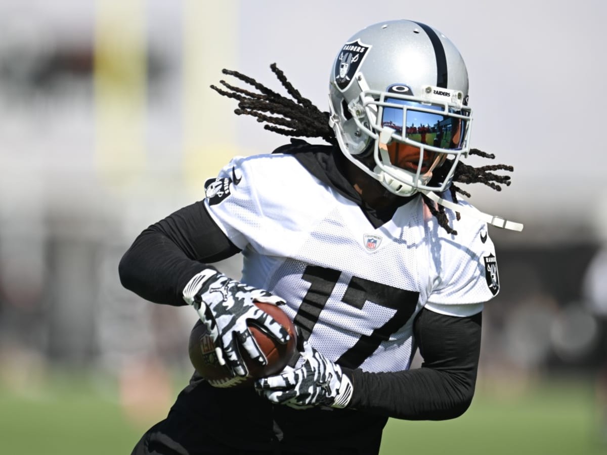 Davante Adams humble to learn in first year with Raiders