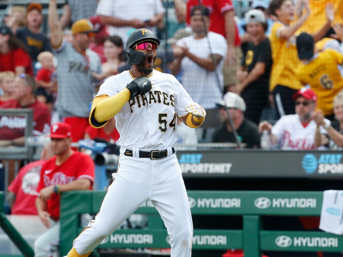 Palacios Celebrates Birthday With 10th-Inning Walkoff HR as Pirates Top  Phillies 6-4