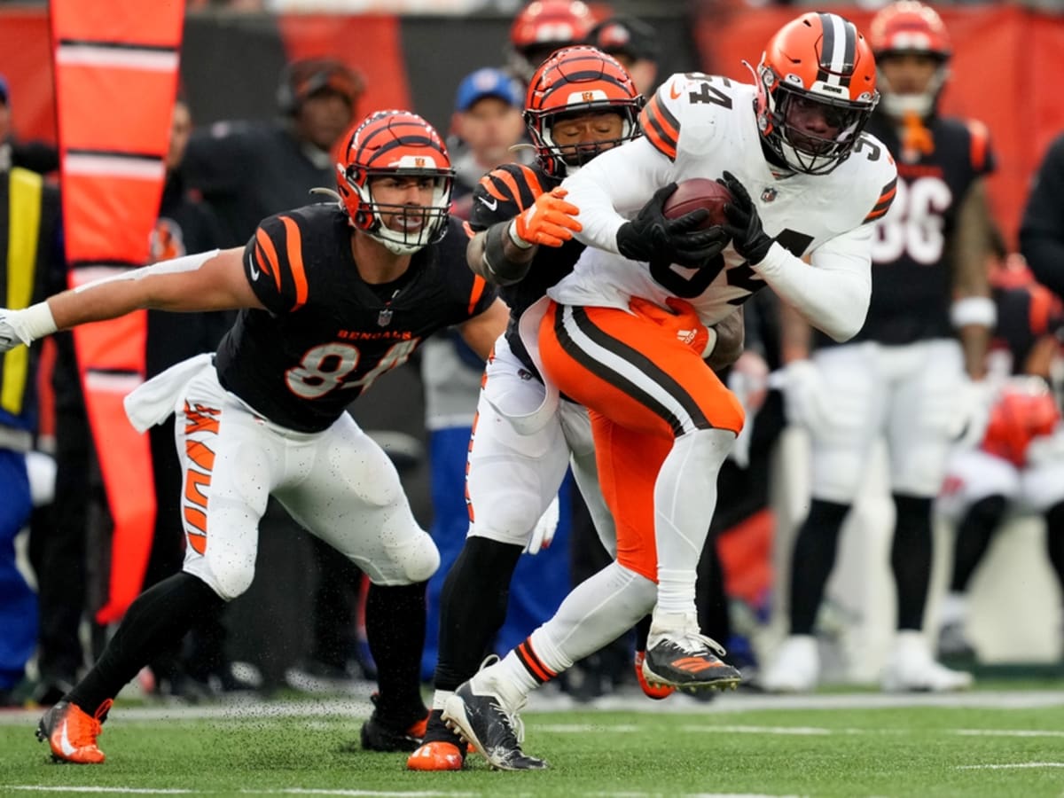 Cleveland Browns LB Jordan Kunaszyk Opens Up About Tumultuous Journey to  the NFL - Sports Illustrated Cleveland Browns News, Analysis and More