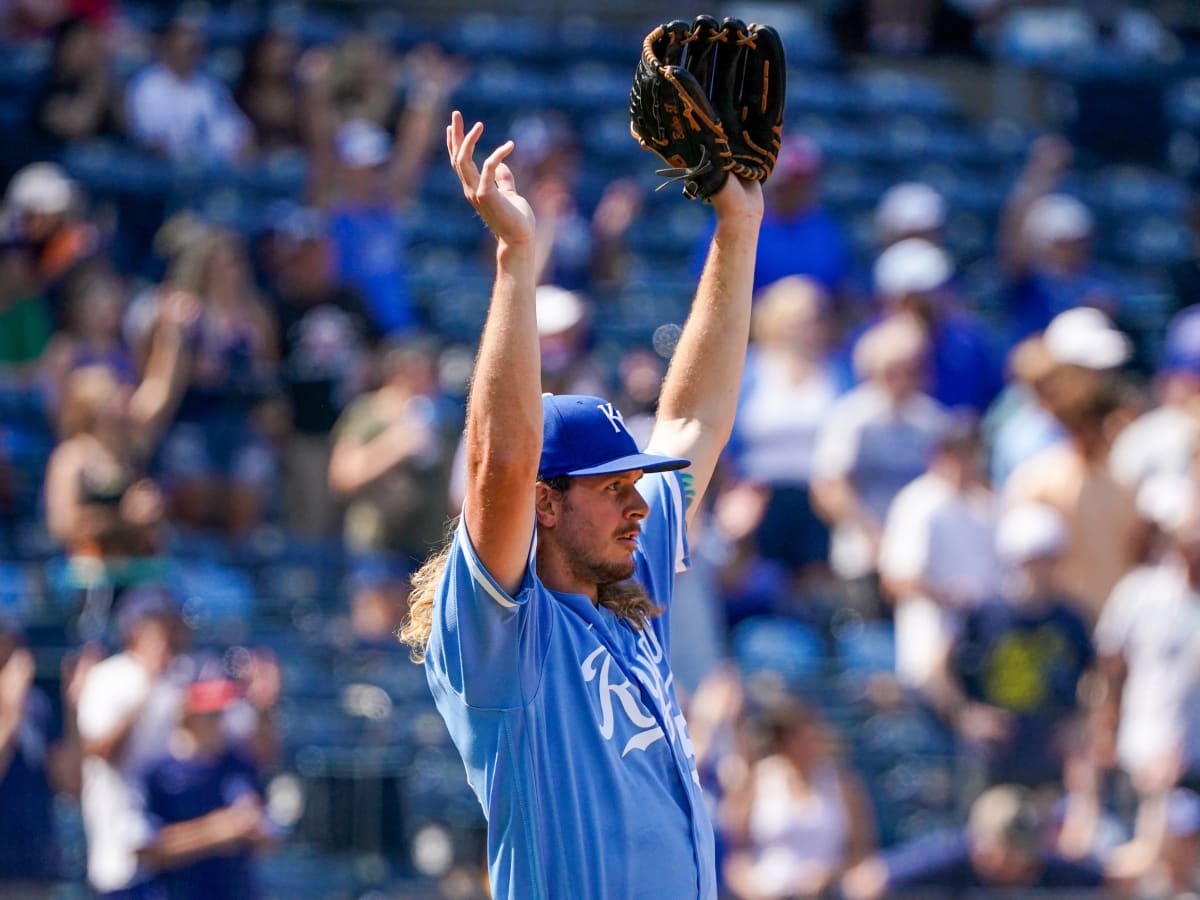 Texas Rangers Potential Trade for Kansas City Royals Reliever Aroldis  Chapman - Sports Illustrated Texas Rangers News, Analysis and More