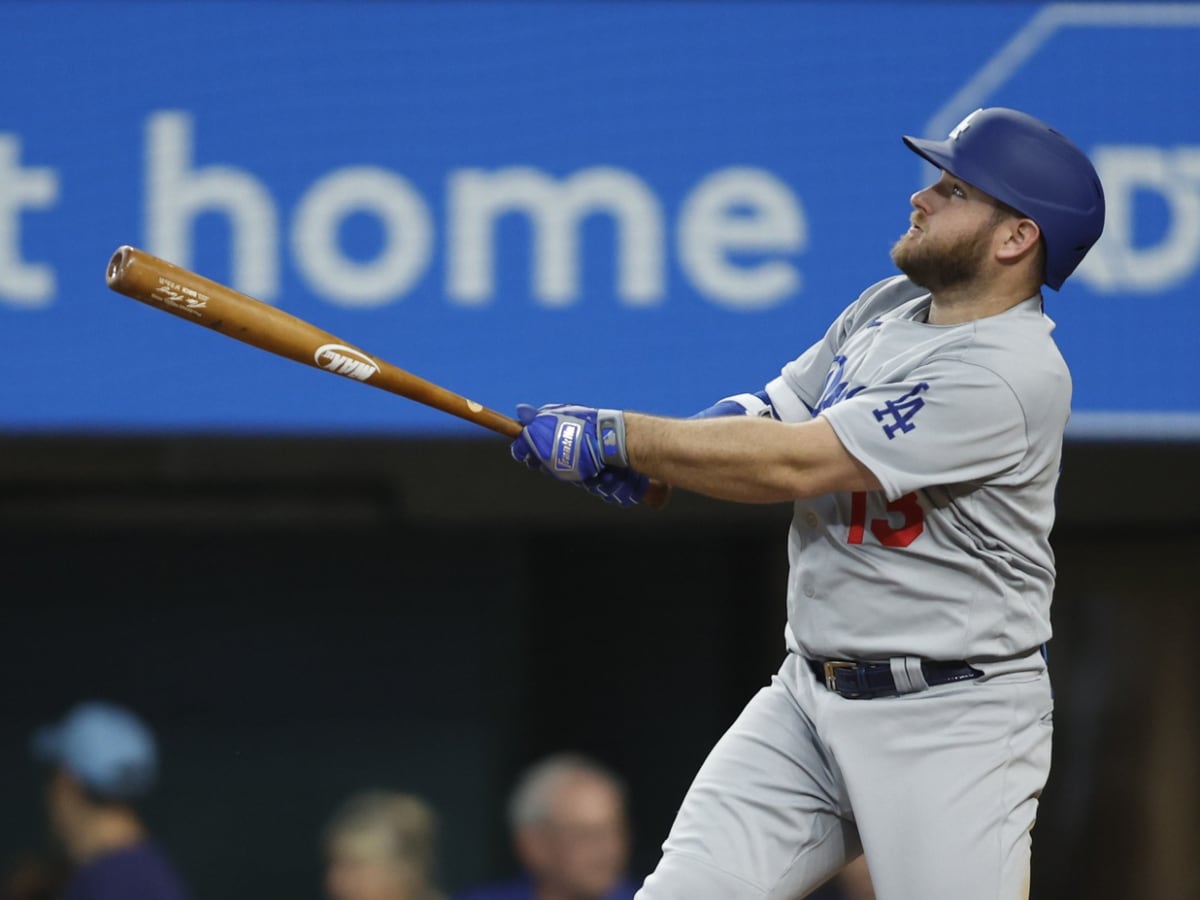 Dodgers get great update on Max Muncy's elbow amid Freddie Freeman rumors