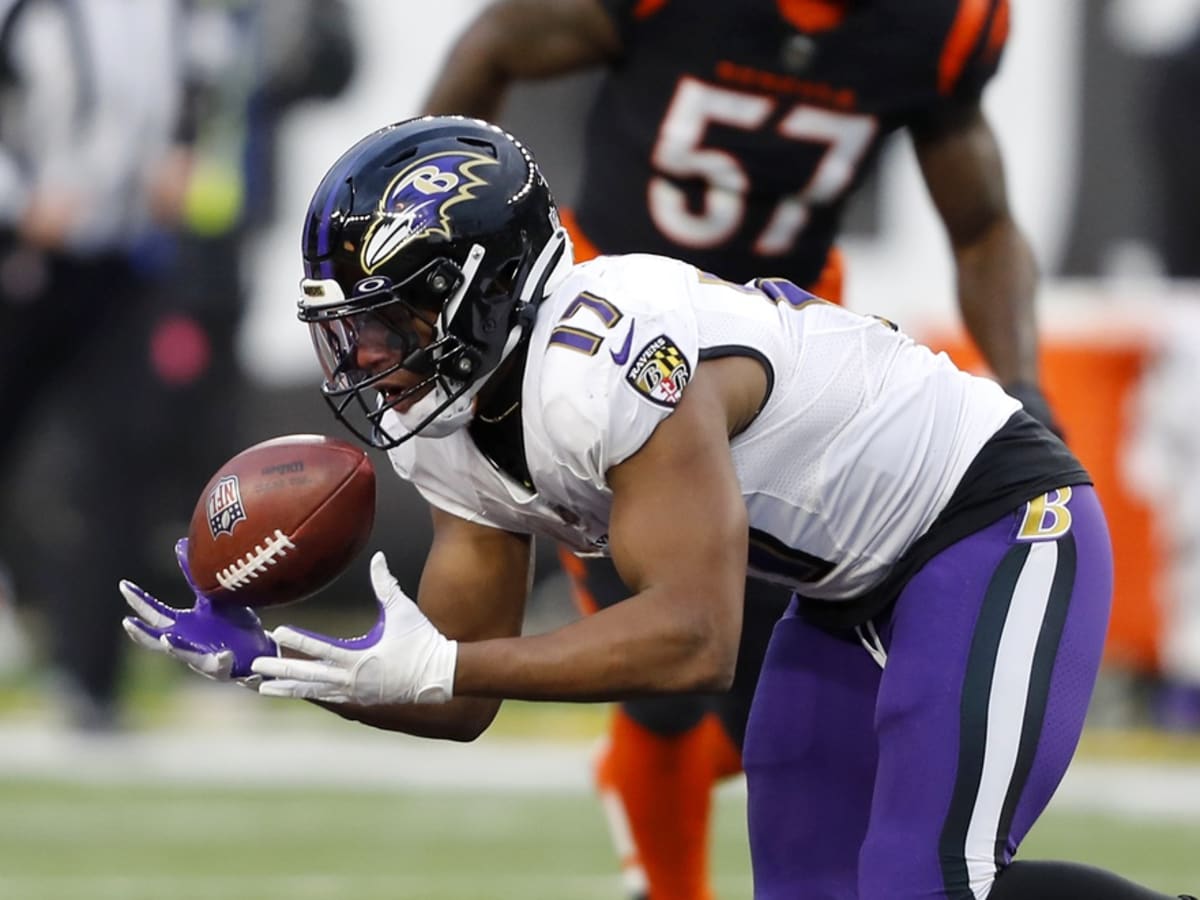 Browns sign former Ravens' running back