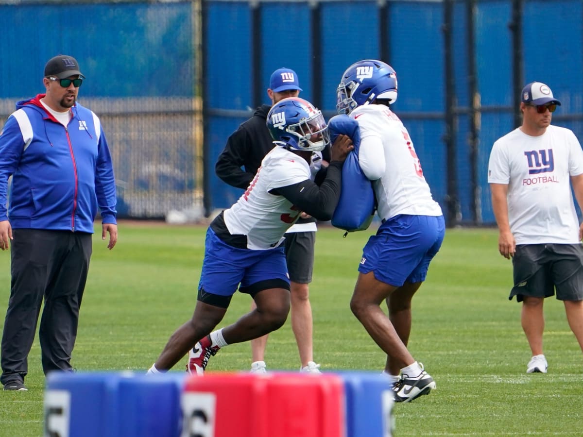 Azeez Ojulari Reveals How He Hopes to Avoid Injury Bug - Sports Illustrated  New York Giants News, Analysis and More