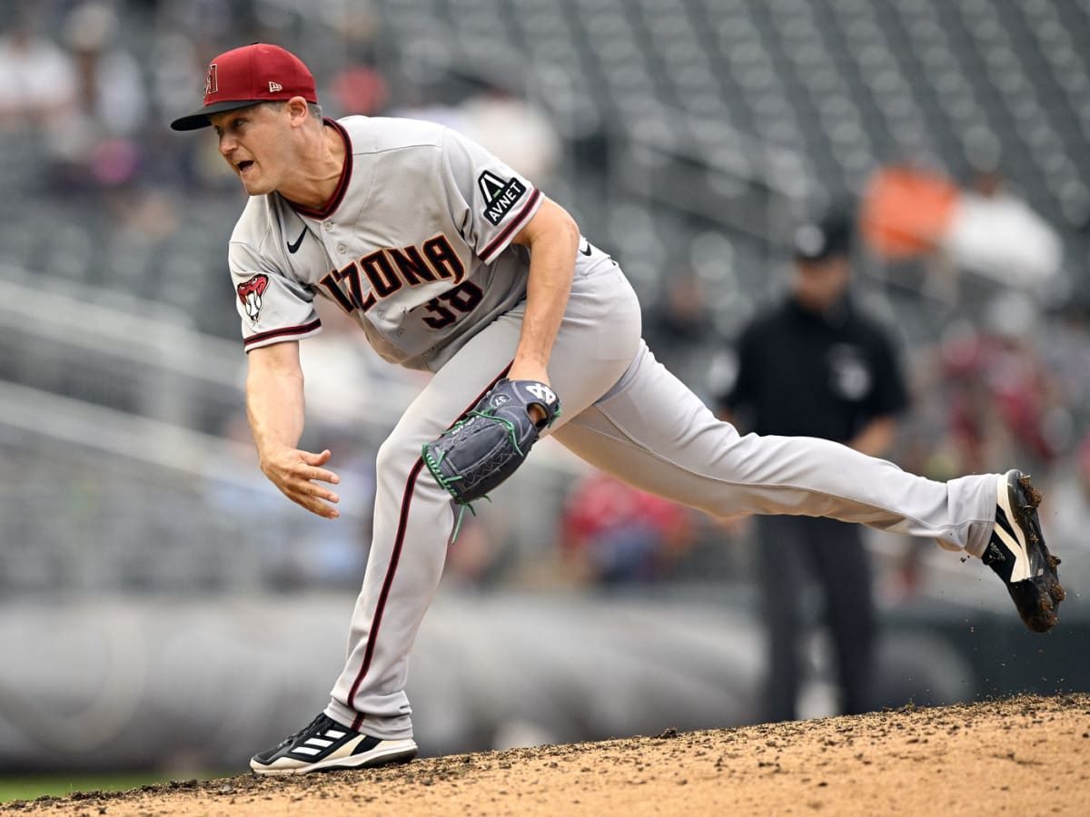 MAX KEPLER OFF SEWALD TO TIE IT BACK UP