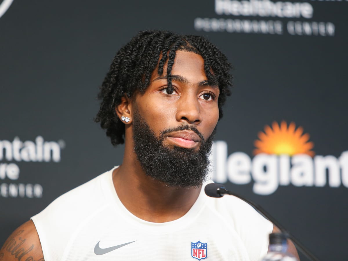 Las Vegas Raiders cornerback Nate Hobbs #39 plays during pre-season NFL  football game against the San Francisco 49ers Sunday, Aug. 13, 2023, in Las  Vegas. (AP Photo/Denis Poroy Stock Photo - Alamy