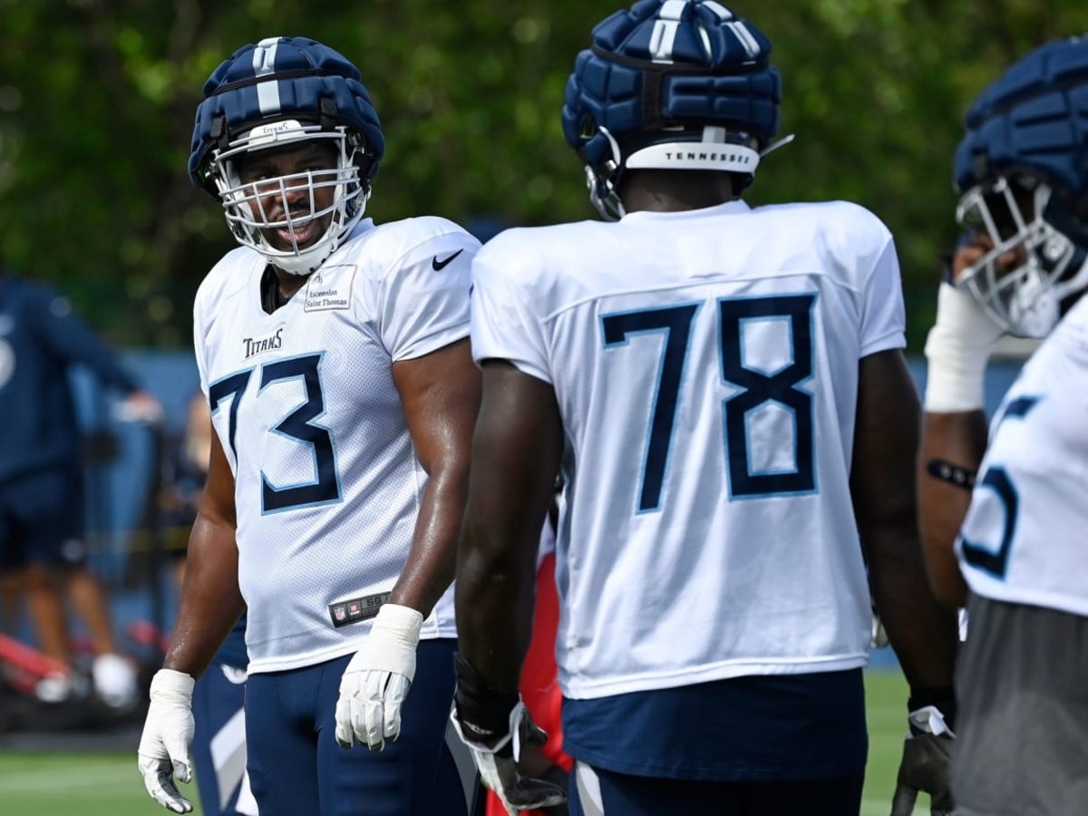 Tennessee Titans promote Justin Murray to active roster among 5 moves