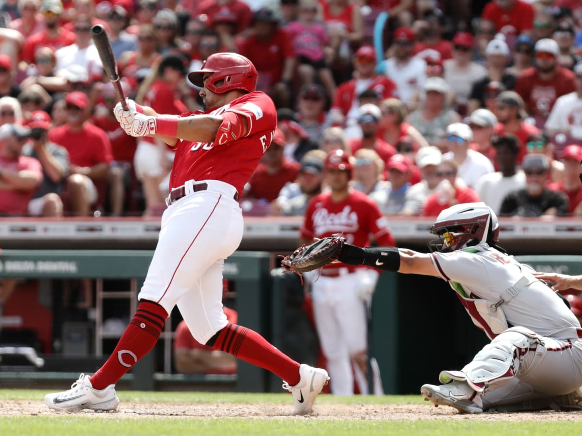 Reds face former ace Johnny Cueto in finale vs. Marlins