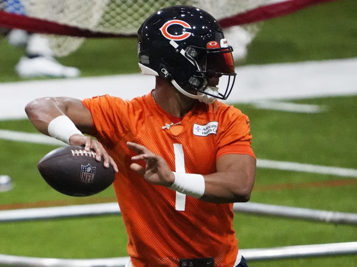 Justin Fields will start the Bears' final preseason game against the Titans