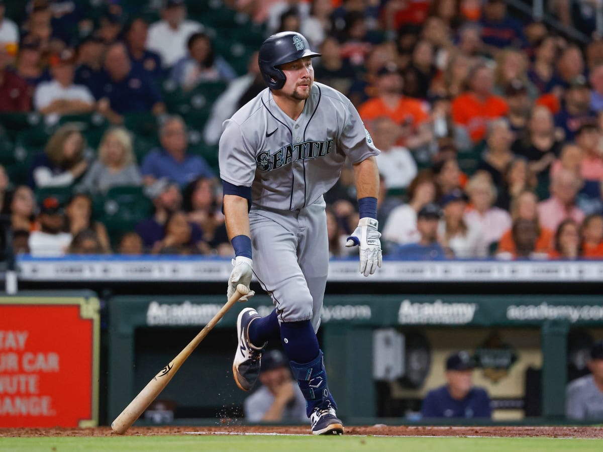 3 Up, 3 Down: Cal Raleigh, Bullpen Lead Seattle Mariners to Emotional 7-4  Win Over Houston Astros - Sports Illustrated Seattle Mariners News,  Analysis and More