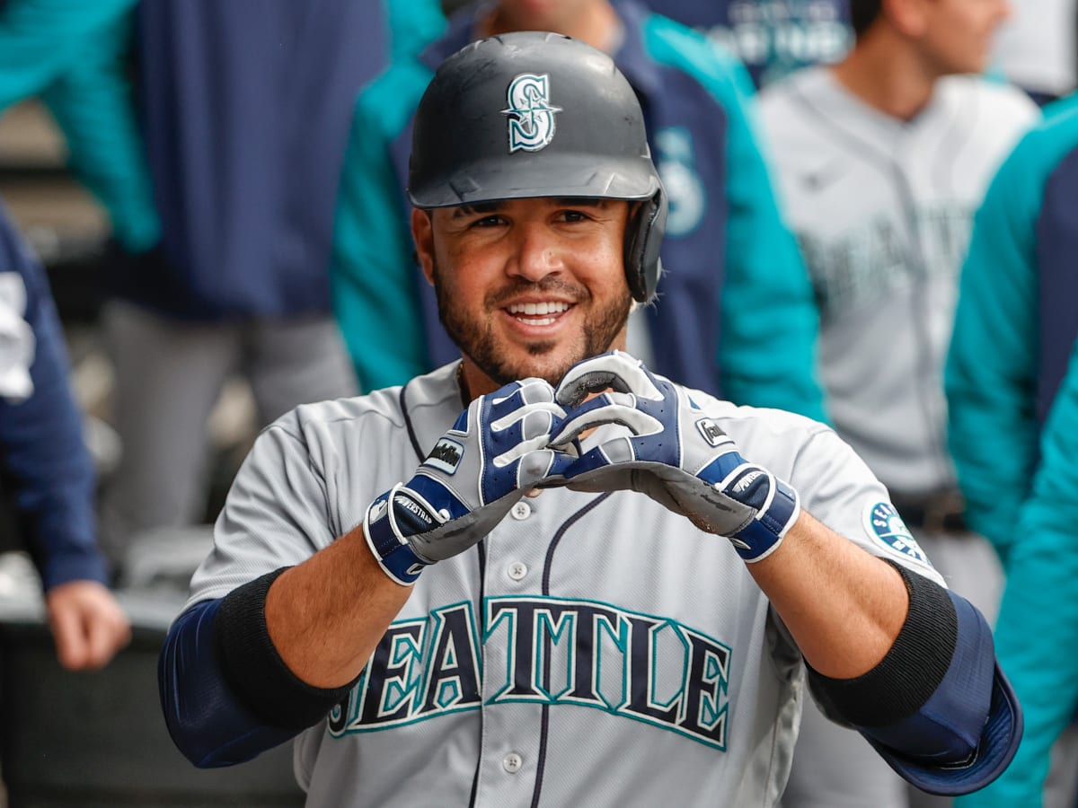 Why the Mariners getting Eugenio Suarez is a massive steal