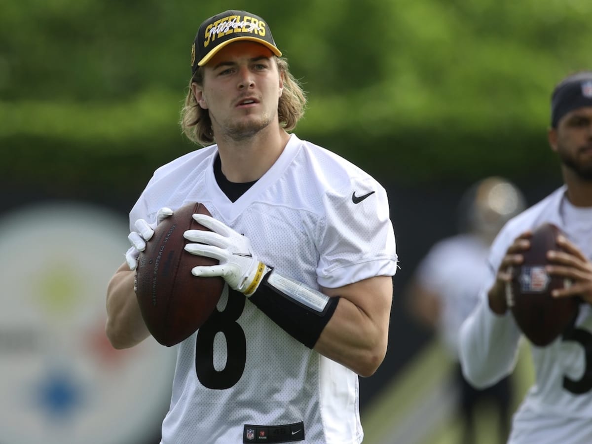 Rookie QB Kenny Pickett shows fire, Steelers defense sags in 38-3 loss