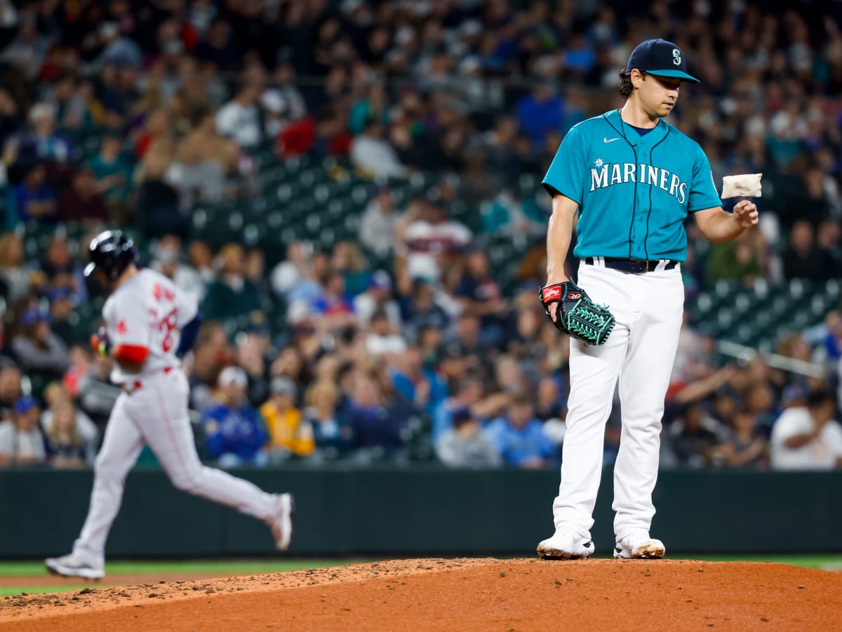 Mariners hold off Athletics 4-3