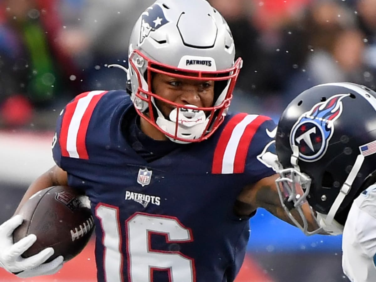 Jakobi Meyers signs Patriots' second-round RFA tender, is officially under  contract for 2022 (report) 