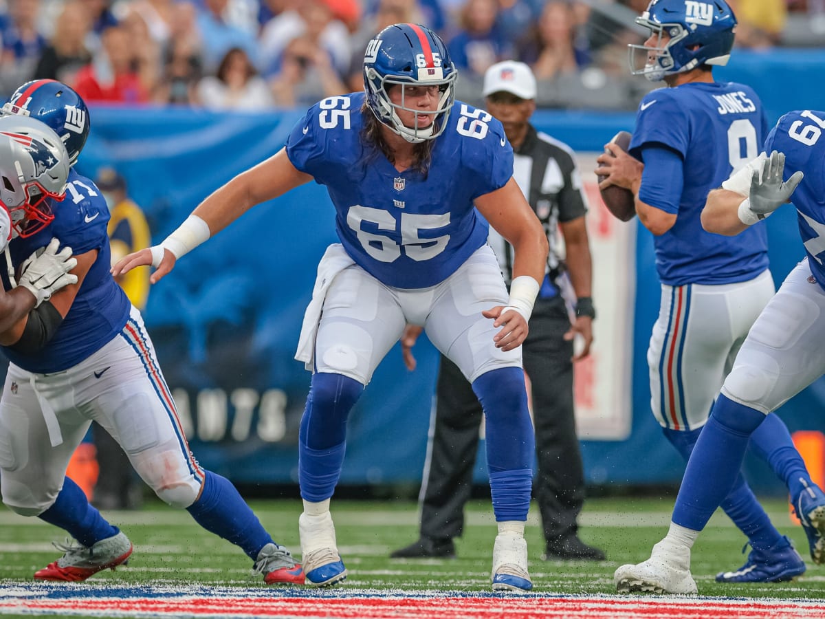 NY Giants' Nick Gates Suffers Gruesome Leg Injury, 'Snapped That S