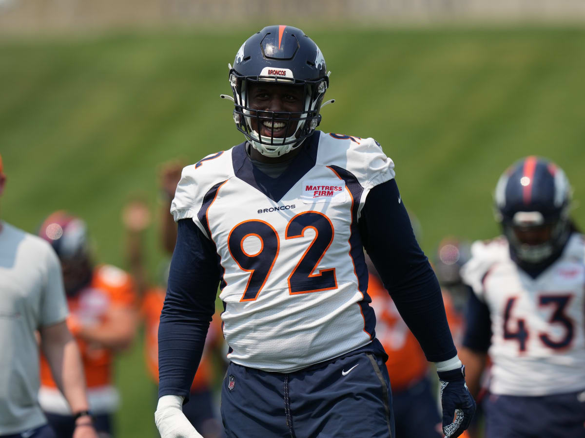 How Jonathan Harris stayed the course to make it to the Broncos' first team  - Denver Sports