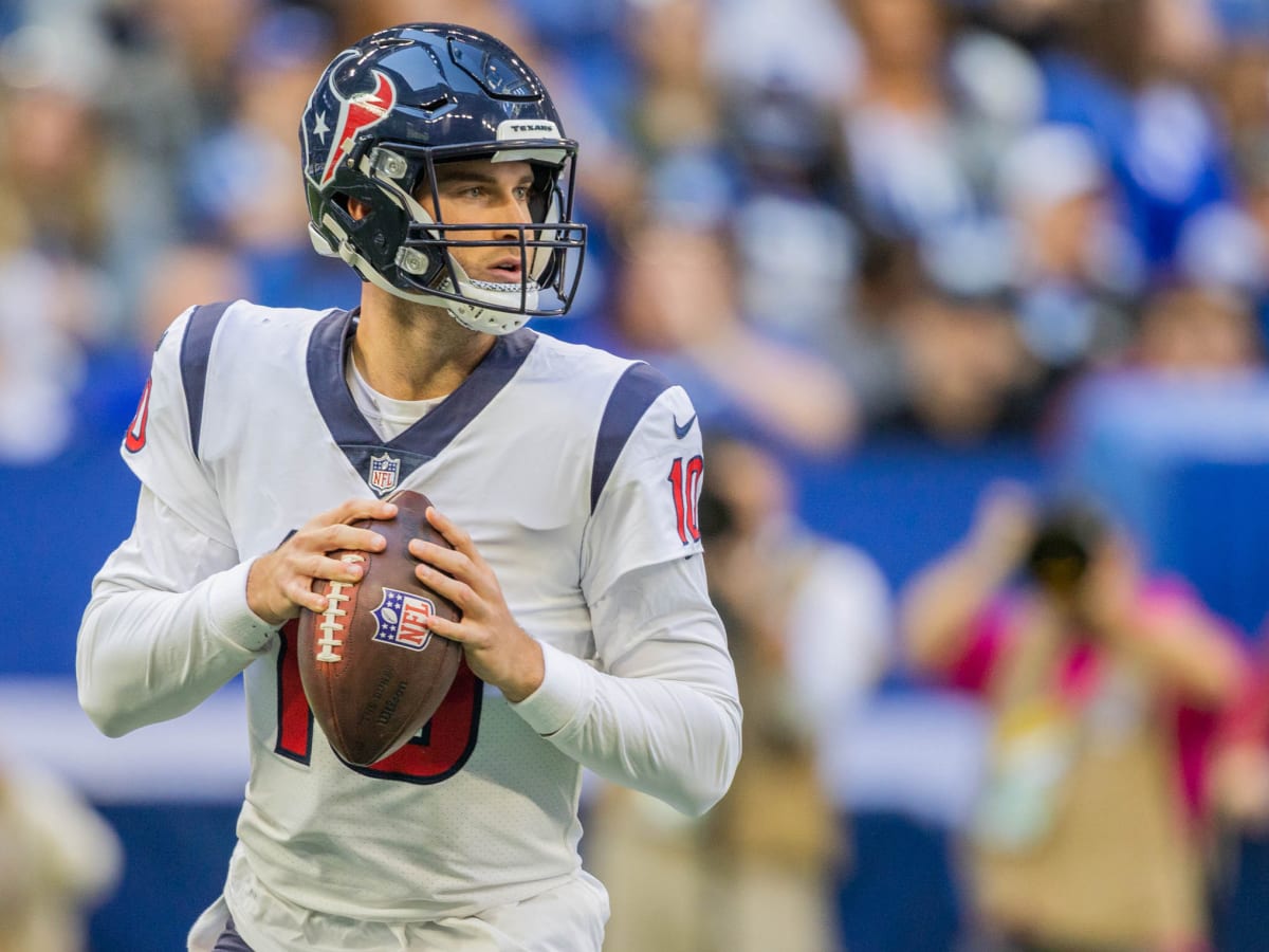 Texans HC Lovie Smith announces Davis Mills will return as starting QB vs.  Cowboys in Week 14