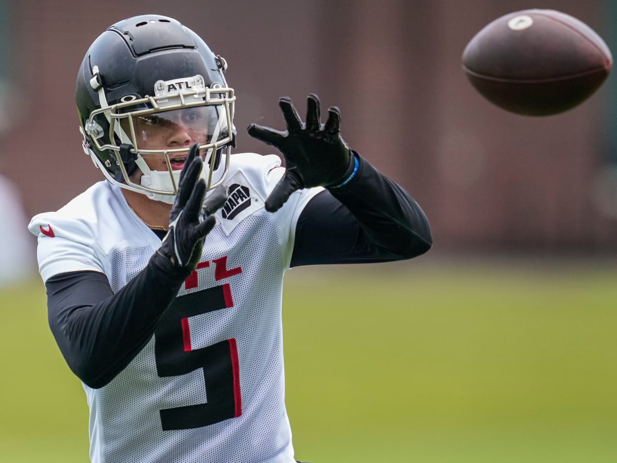 Falcons rookie minicamp: 1st-round pick Drake London makes debut